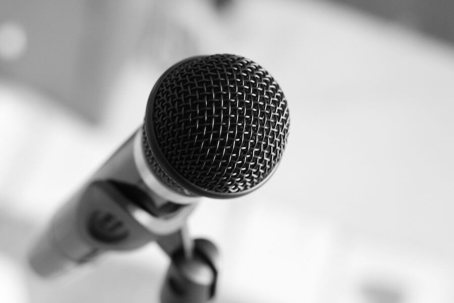 Speakeraggio: un’idea mille voci per raccontarla 